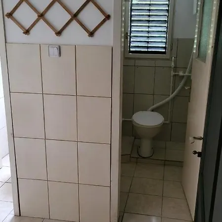 Dah Borova - Kır Evi *