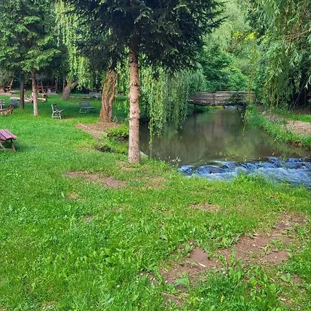 Dah Borova - Kır Evi *